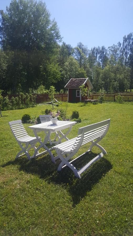 Aengbacka Bed & Breakfast Rejmyre Exterior photo